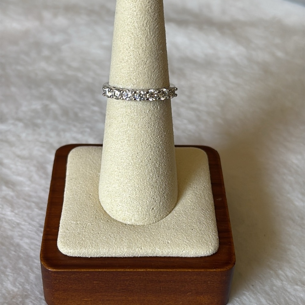 NEW .70 Carat Moissanite Diamond Band S925 Sterling Silver Ring - Picture 3 of 7